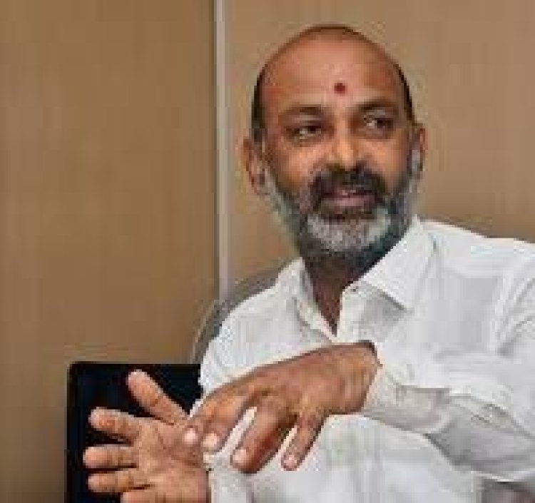 Bandi Sanjay: తన పదవీకాలంలో రేవంత్ రెడ్డి విజయవంతం కావాలని కోరుకుంటున్నా: బండి సంజయ్